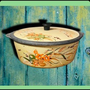 Vintage Cast Aluminum Pot